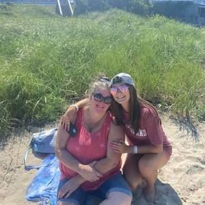 Meet your Posher, Lori